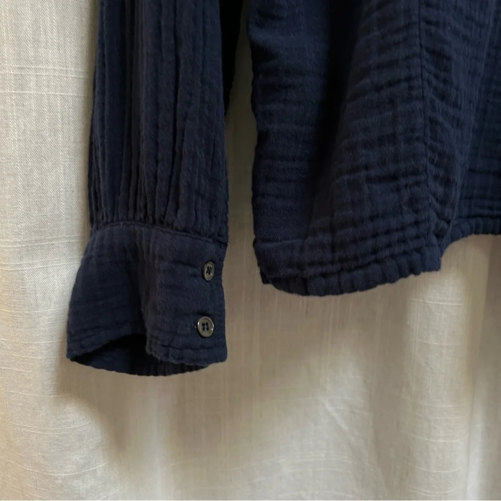 Xirena Dahlia Long Sleeve Gemma Shirt navy blue size XS - Picture 10 of 16